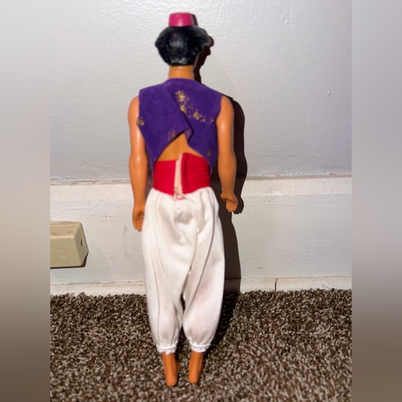 Vintage 1992 Mattel Disney's Aladdin Doll Action Figure #2548 Original Outfit". - Picture 2 of 4